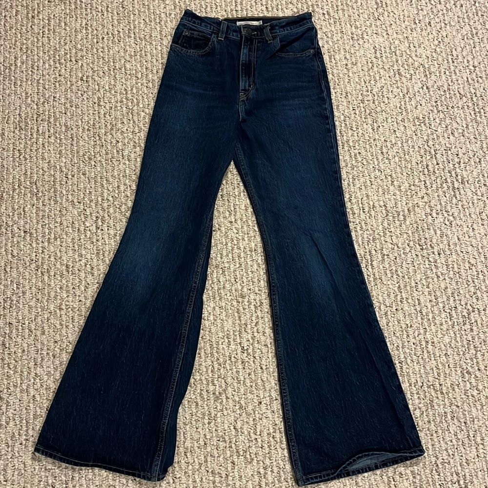 Levi’s 70’s High Rise Flare - Size 26